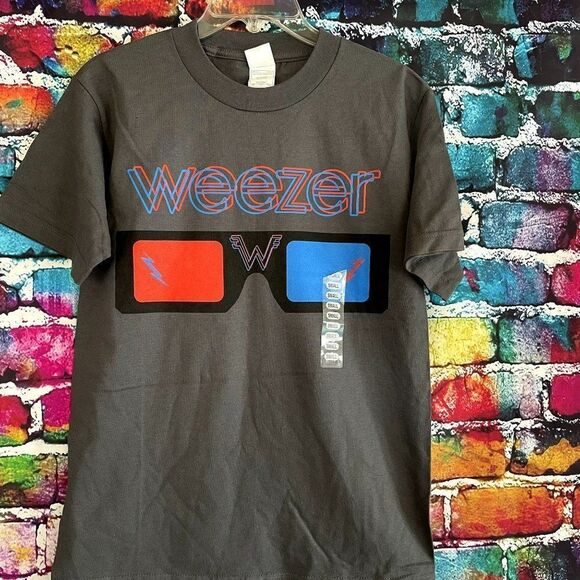 NWT 2008 Weezer Graphic Short Sleeve Tee Alstyle Size Small - Picture 1 of 6